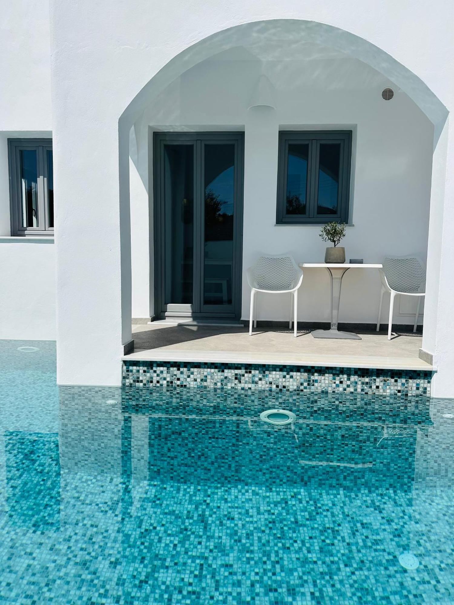 White Harmony Suites Megalochori  Bagian luar foto